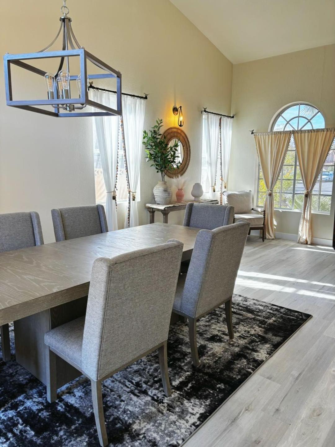 Fragrant Finnish Sauna & Cozy Pool With French 3Br Las Vegas Bagian luar foto